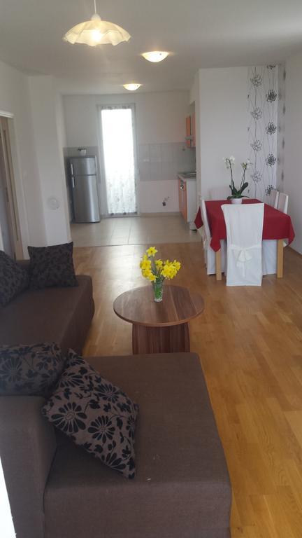 Apartment Kristijan Makarska Oda fotoğraf