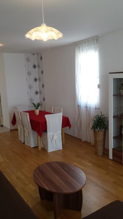 Apartment Kristijan Makarska Oda fotoğraf